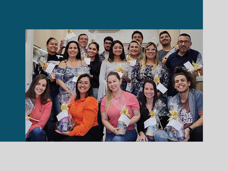 Fotografia ilustrativa da equipe da cas. Consultores associados: tradição e inteligência contábil há 35 anos